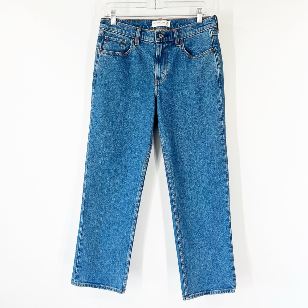 Abercrombie & Fitch The ‘90s Straight Jeans Mid-Rise